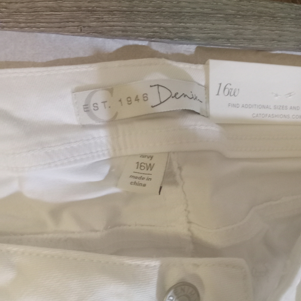 Women Capri